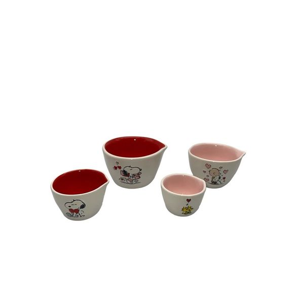 Rae Dunn Peanuts Valentine's Day Measuring Cups Set of 4 - Picture 2 of 7